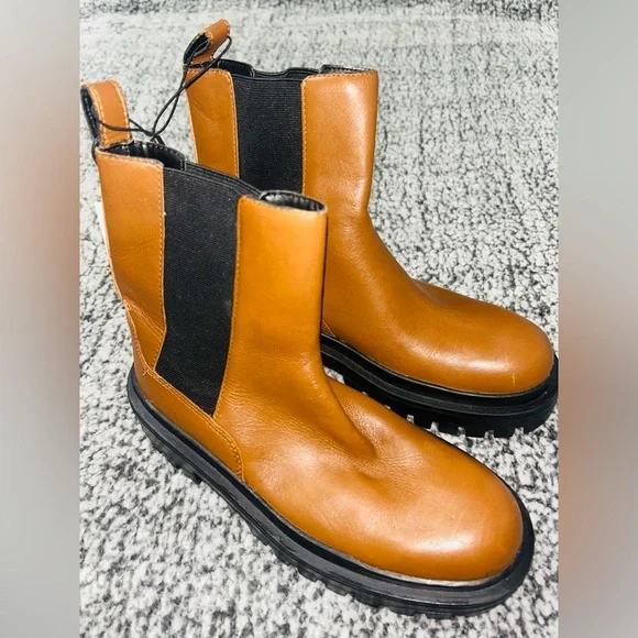 ZARA Tan Leather Ankle Boots - Picture 2 of 10